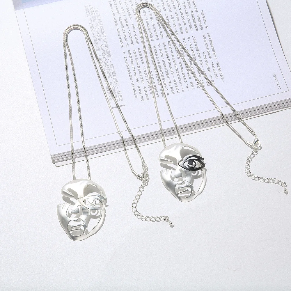 DIY accessories popular trend necklace, European and American simple pendant, cold wind abstract face women's alloy sweater
