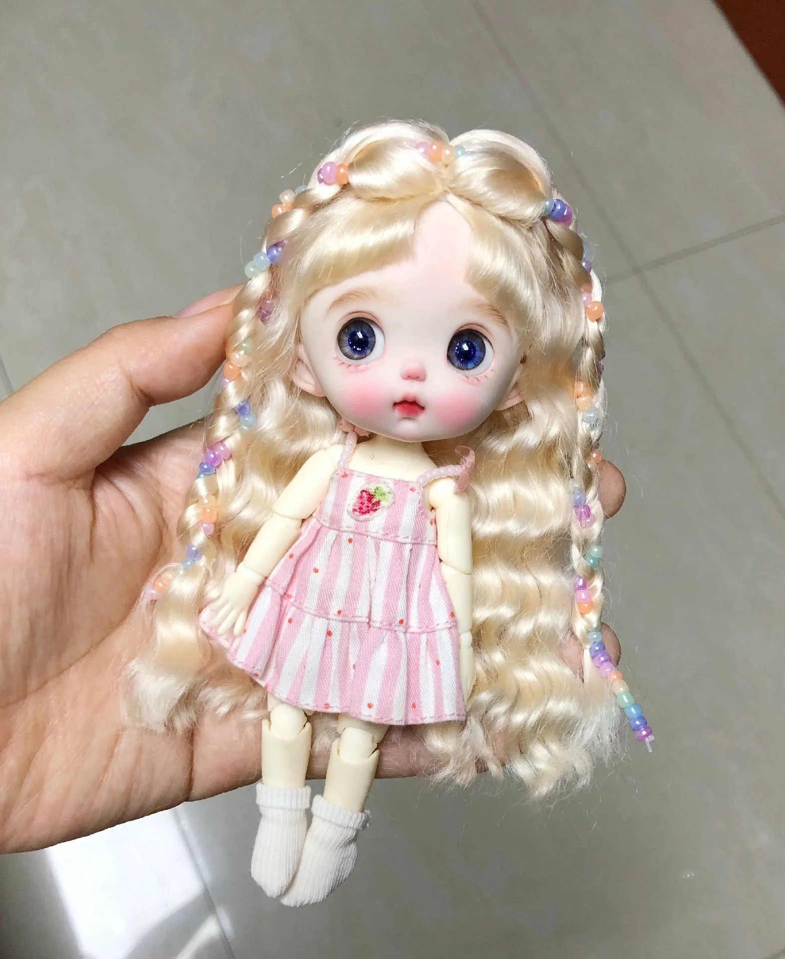 

Light gold curly OB11 doll hair hard head shell wig, 1/8 BJD doll mohair free shipping