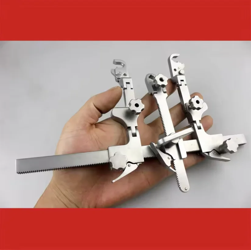 Orthopedic movable combination spinal stretcher Minimally invasive three leaf cervical spine retraction device, visual channel