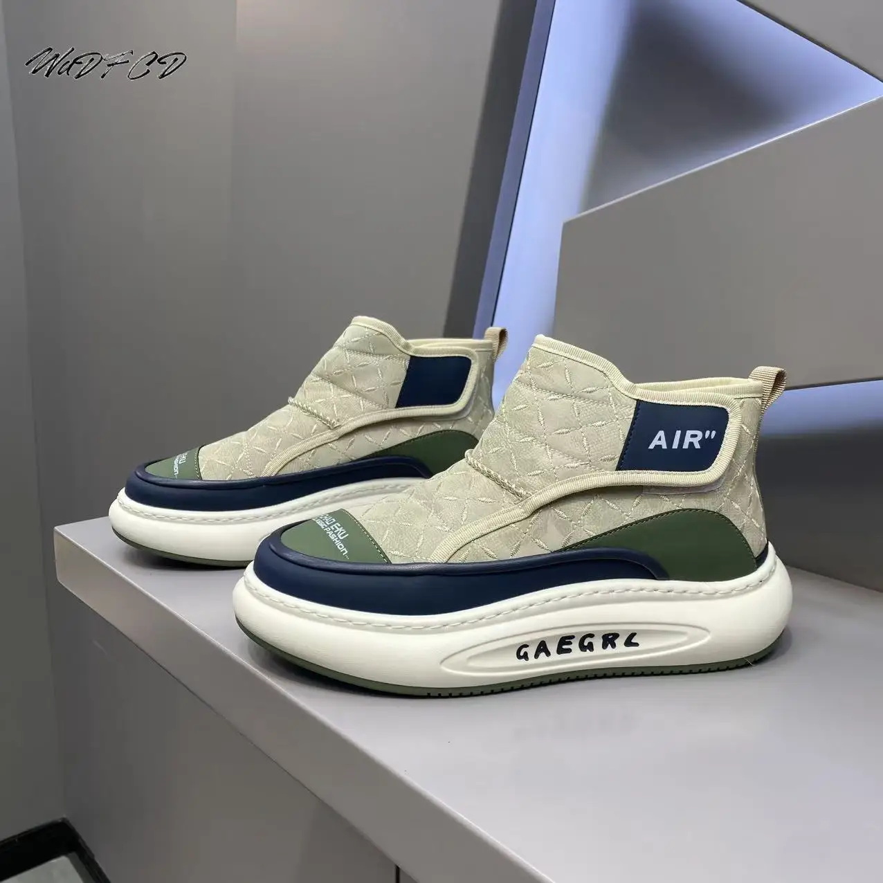 Высокие массивные кроссовки, мужские дизайнерские зимние плюшевые теплые зимние ботинки, модные повседневные кожаные ботильоны на платформе с увеличенной высотой