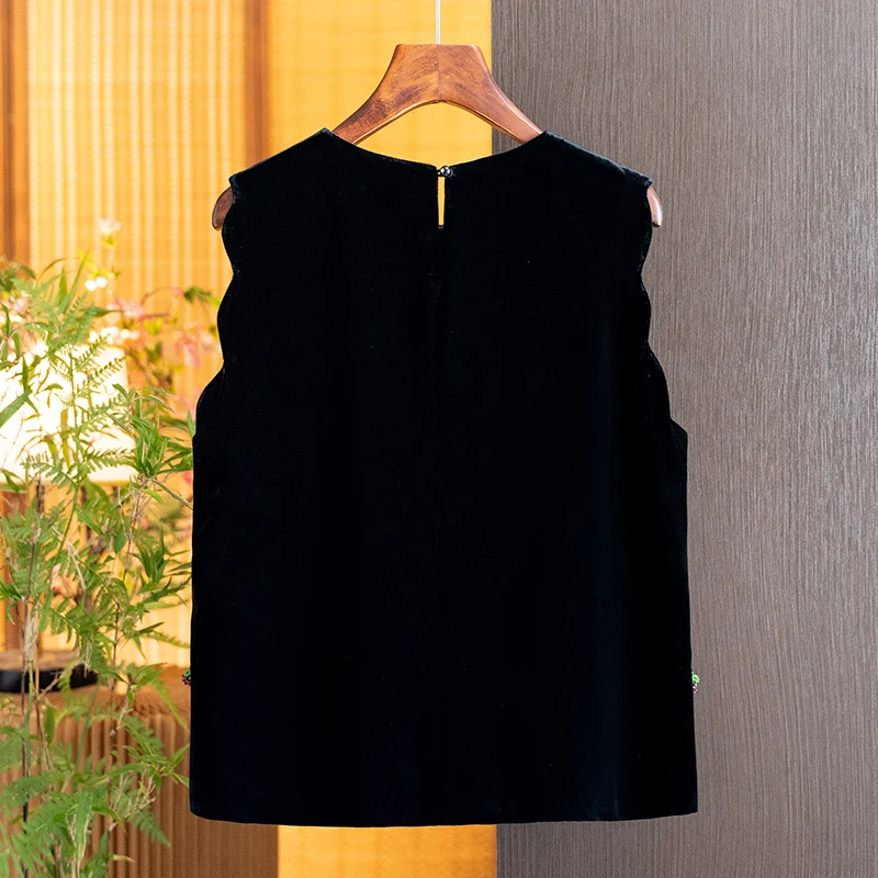 New Chinese-Style Silk Velvet Versatile Slim-Fit Vest for Women, 2026 Autumn New Black Stylish Vest