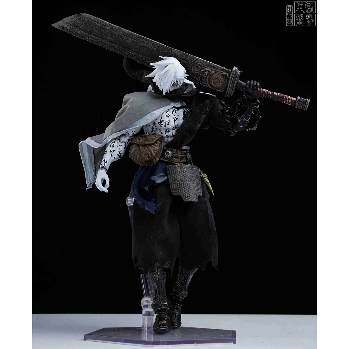 HIPLAY geëtste menselijke sjamaan heks Zhang Qing kalligrafie huidversie 1/12 actiefiguur