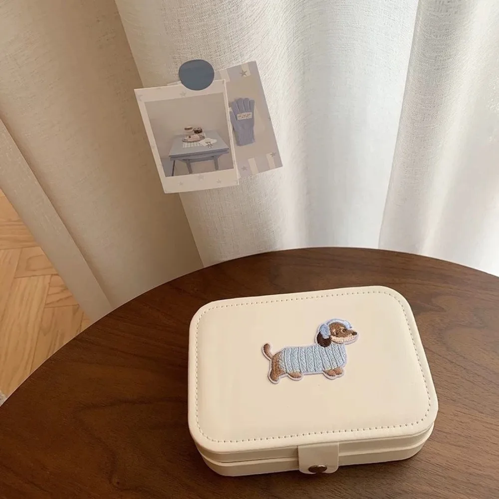 

Органайзер для хранения безделушек из искусственной кожи, милая собака, мультяшная колбаса, щенок, портативный органайзер для ювелирных изделий, сплошной цвет, пылезащитный