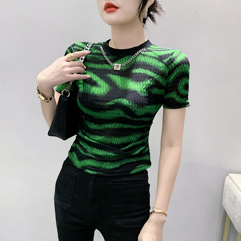 MadBlack Summer European Clothes O Necks T-Shirt Women Sexy Thin Striped Ruched Slim Tops Short Sleeves Stretchy Tees T35267C