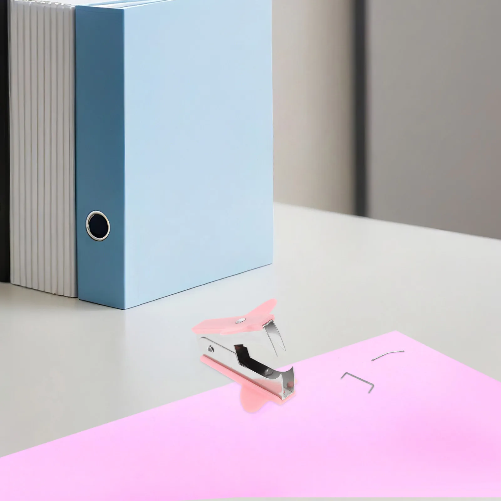 

2Pcs Staple Removers for Office Desk Ergonomic Metal Stapler Puller Paper Fastener Removal Tool Lightweight Portable for School