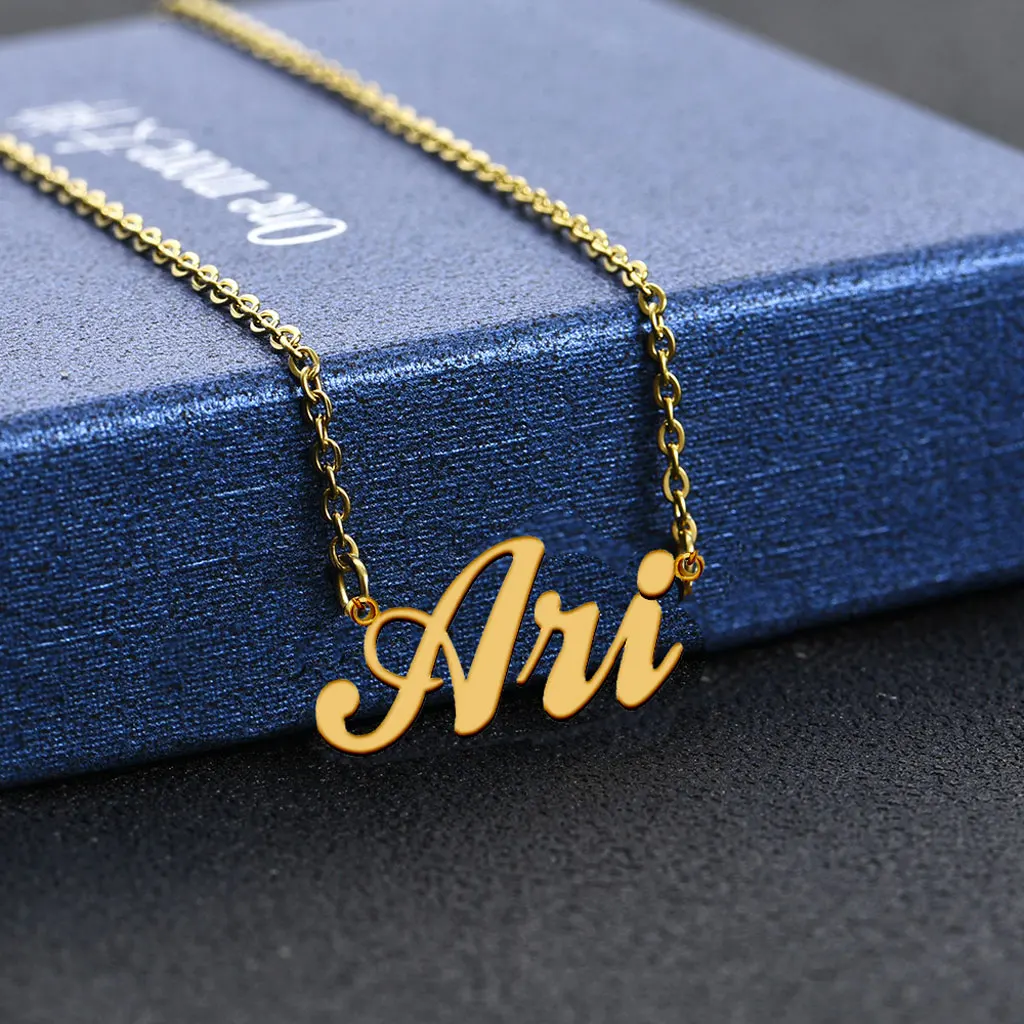 

Gold Plated Personalized Ari Name Necklaces for Women Stainless Steel Jewelry Nameplate Pendant for Mothers Girlfriend Gift