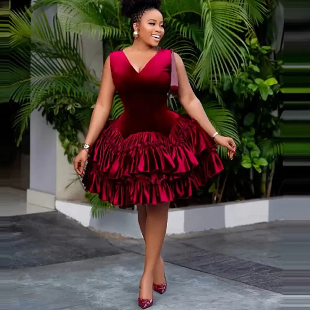 

Wine Red Knee Length Prom Dresses Tiered V Neck Plus Size Party Dress Sexy Back Aso Ebi Sexy Girls Formal Evening Gowns