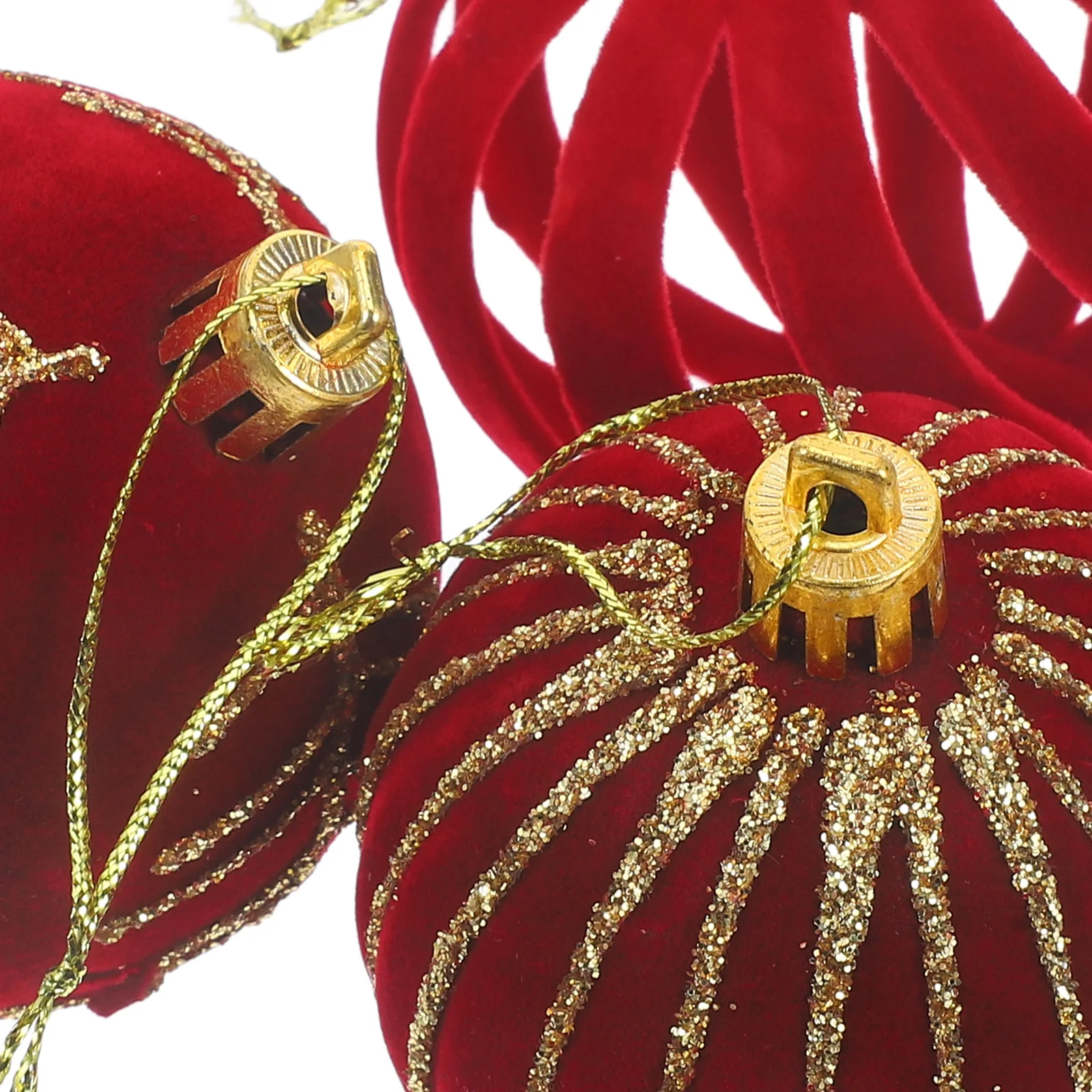 

6Pcs Flocking Christmas Tree Ornaments Hanging Balls Decors for Xmas Holiday Party Pendant Festive Decorations Seasonal Tree