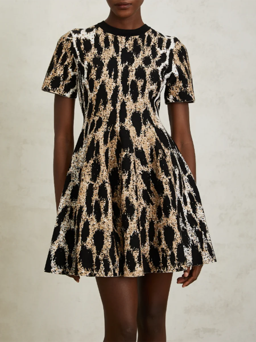 VGH Slim Fit Sexy Leopard Printing Mini Dresses For Women Round Neck Short Sleeve High Waist Temperament Dress Female Fashion