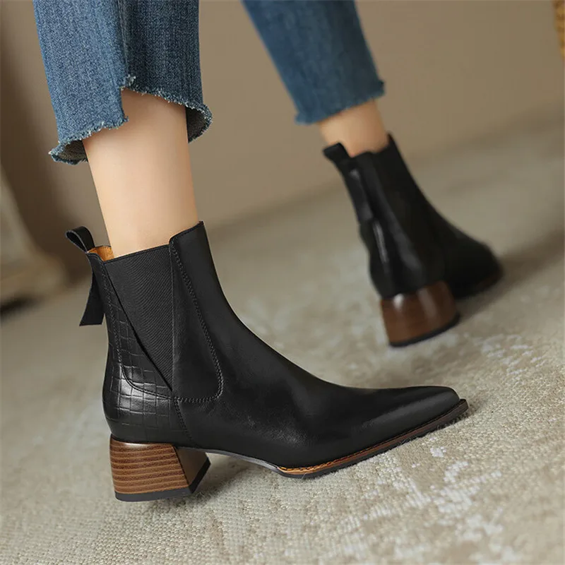 2023 New Autumn Split Leather Women Boots Pointed Toe Ankle Boots for Women Winter Boots Women Retro Chelsea Boots Zapatos Mujer