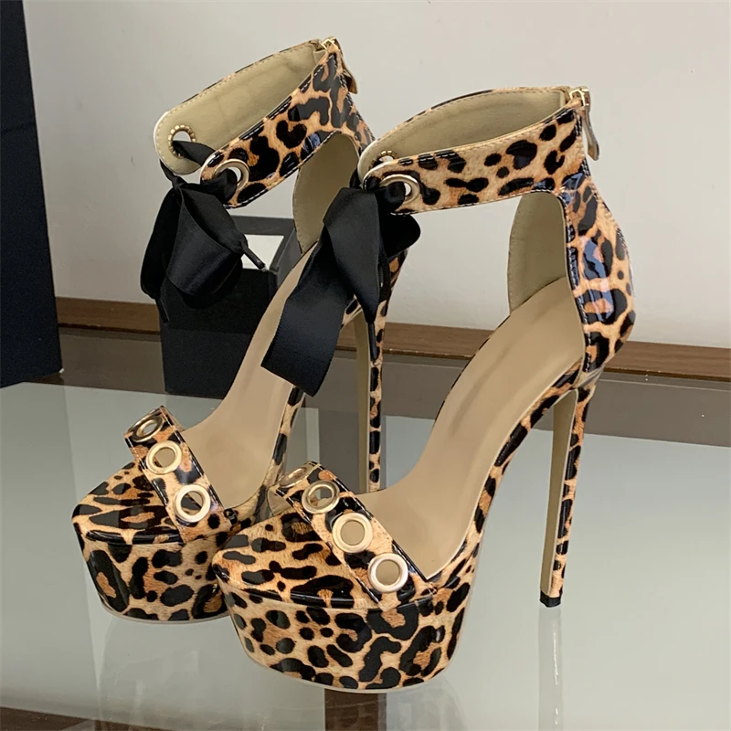Eilyken Leopard Print Hollow O - огляд і ціна Leopard Print Heels