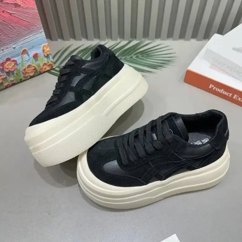 الشقق منصة النساء أحذية رياضية غير رسمية الاتجاه موضة جديدة الصيف أحذية رياضية صناديل للنساء المشي الدانتيل يصل Zapatillas De Mujer