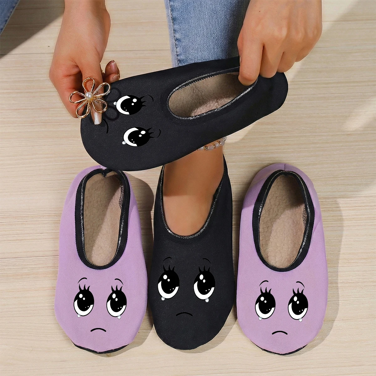 

Four season wearable women's cartoon expression printed suede breathable high elasticity indoor anti slip floor slippers
