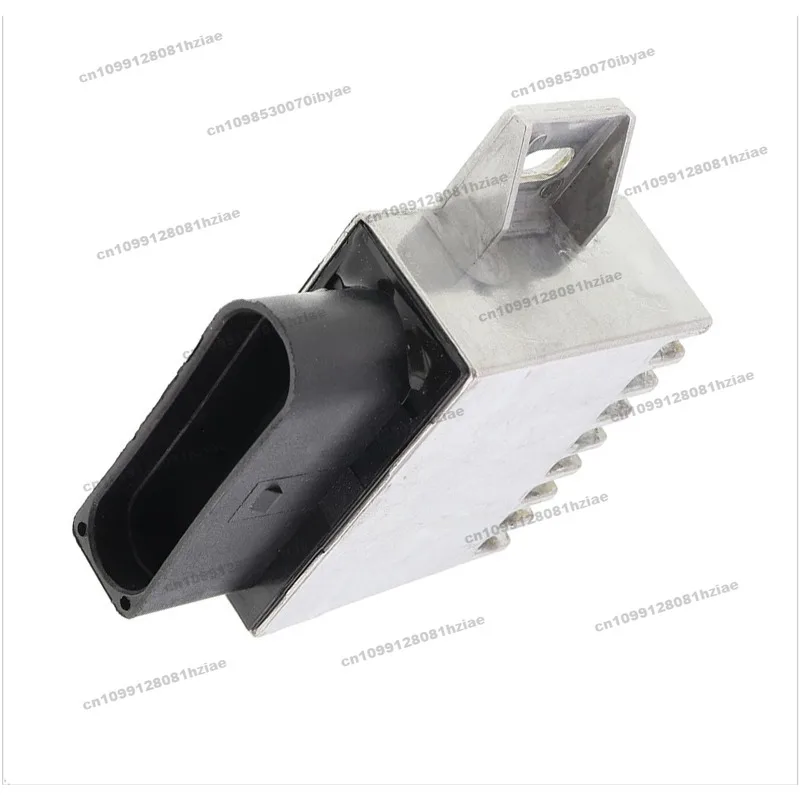 For Audi Q7 Volkswagen Touareg Automotive Fuel Pump Controller 4F1906093B 4F1906093C