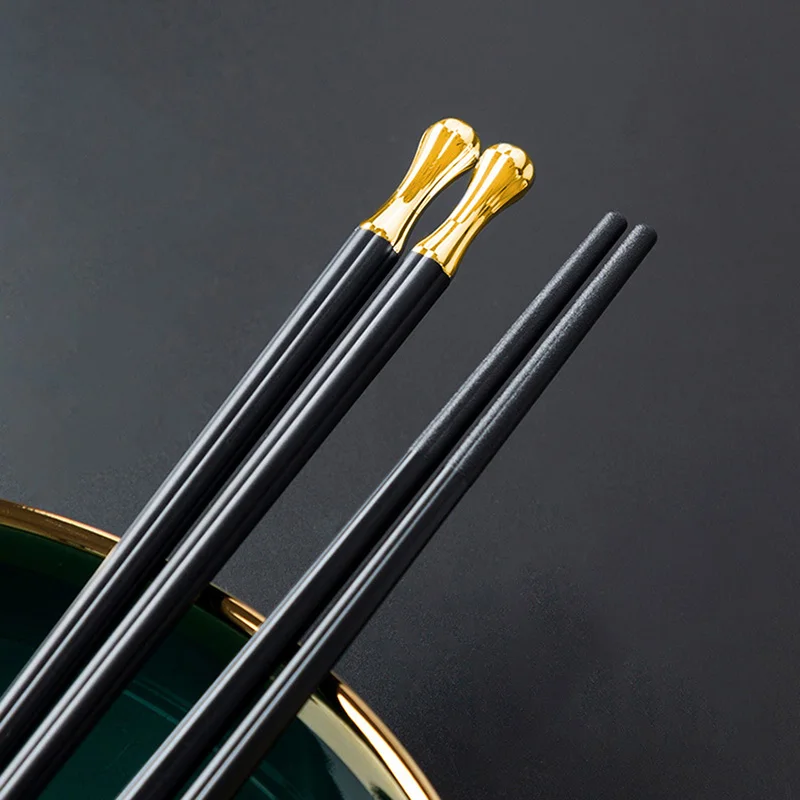 10 Pairs Japanese Chopsticks Black Korea Alloy Sushi Chopsticks Reusable Non-slip Design Sushi Sticks Hotel Tableware