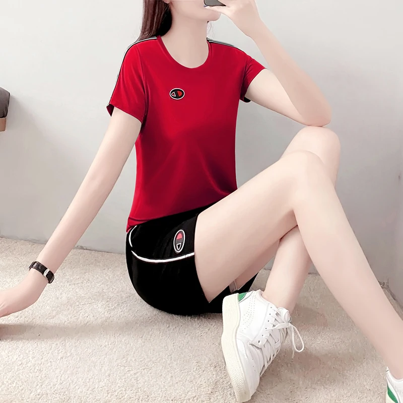 

Новый летний комплект женской спортивной одежды 2025: тонкие шелковые брюки и топ для бега и отдыха