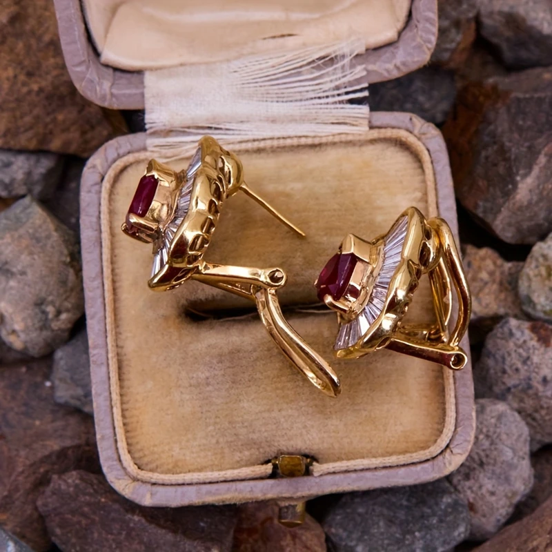 1pair Luxury Women\'s Earring Red Cubic Zirconia Wedding Anniversary Stud Earring Gift Women\'s Elegant Accessory Jewelry