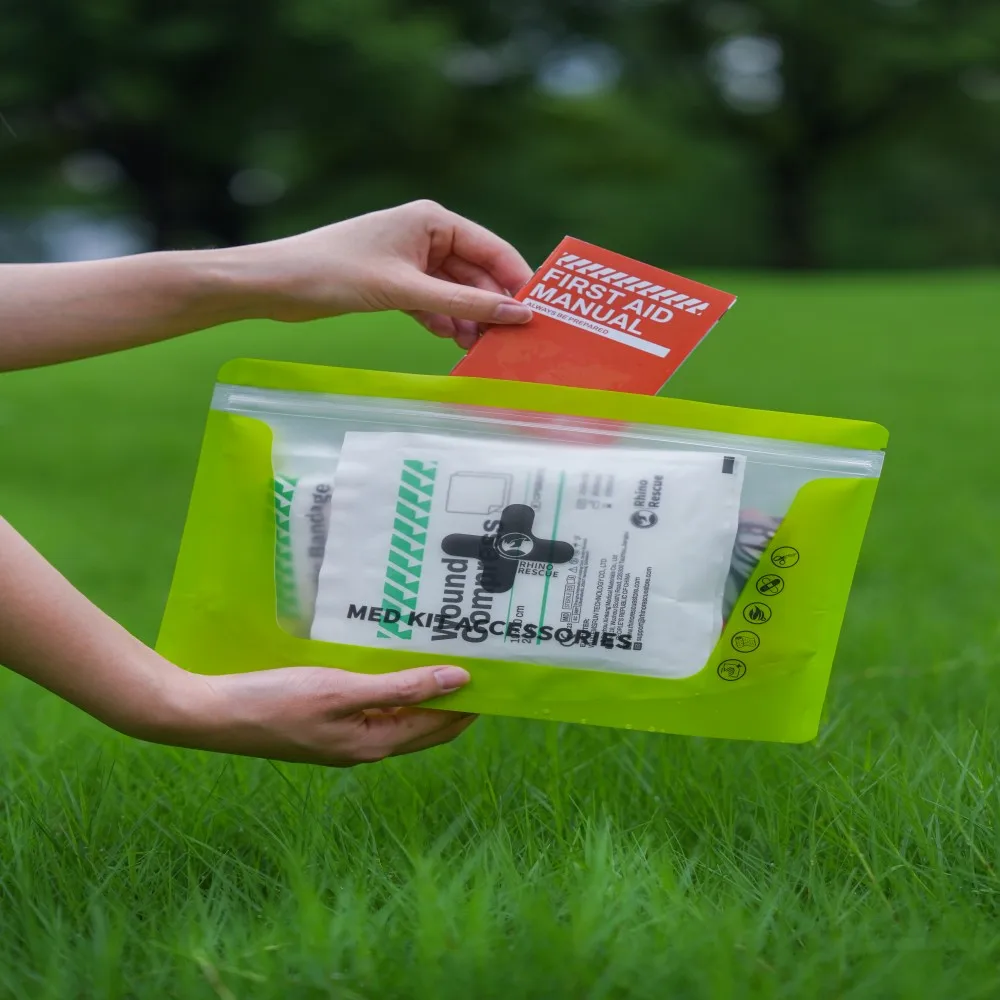 حقيبة إعادة تعبئة الإسعافات الأولية في الهواء الطلق والمنزل من Rhino Rescue - مستلزمات الطوارئ مع بطانية النجاة والضمادات ومنصات الشاش ومقصات الصدمات #5