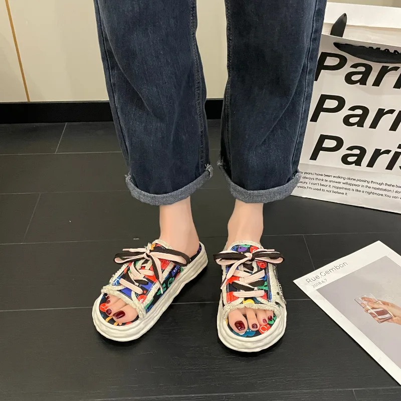 Women Summer Sandals Fashion Platform Slippers Chain Decoration Garden Shoes Candy Color Slides Flip Flops Outdoor Casual Shoes