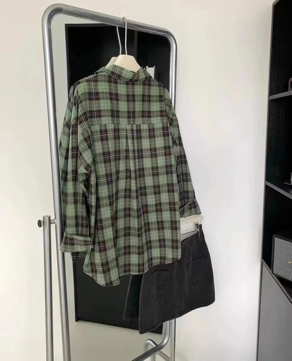 Vintage Women\'s Plaid Shirt Korean Fashion Oversized Blouses Long Sleeve Green Tops Female Streetwear Button Up