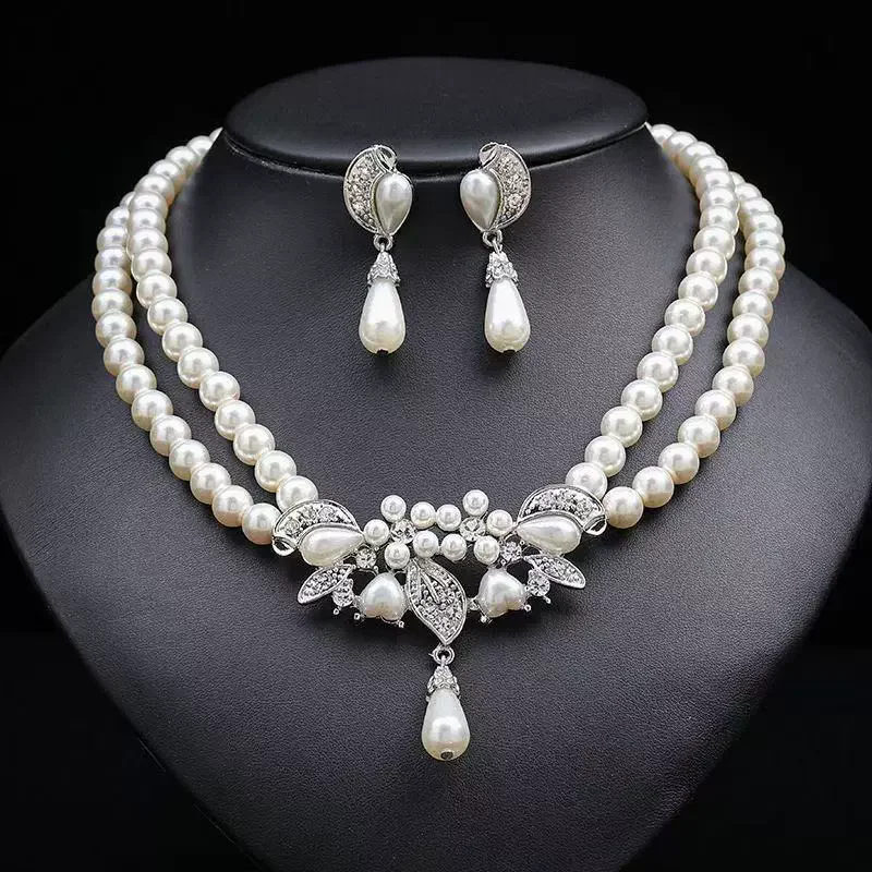 Elegant Pearl Neckl… - image