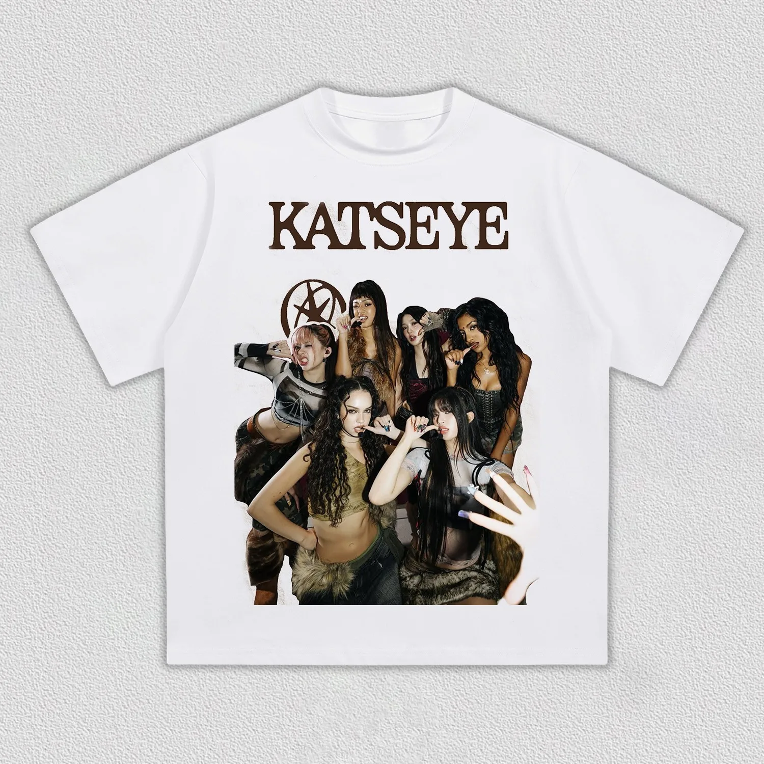 THE KATSEYE TEE K Pop Group Top الهيب هوب طباعة قصيرة الأكمام عادية Harajuku توب رياضي فضفاض ملابس الشارع مروحة هدية للجنسين #1