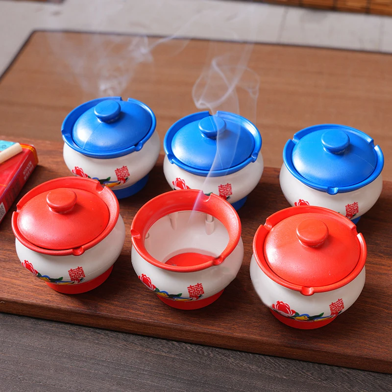 

1PC High-value Spittoon Ashtray With Lid To Prevent Flying Creative And Unique Retro Decorative Spittoon Ashtray For Home Use