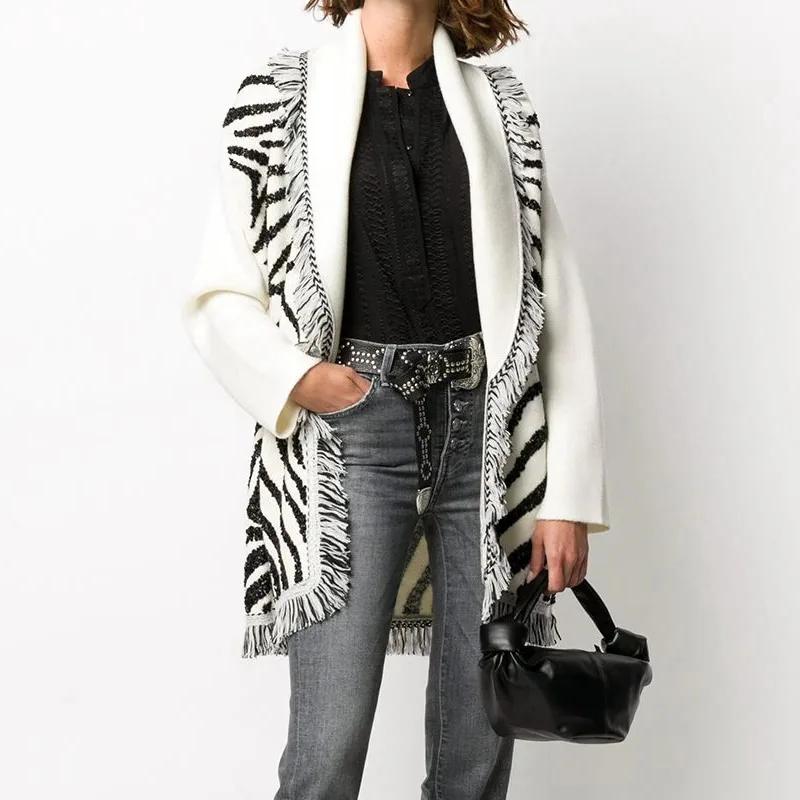 

Women's Bla White Zebra Stripe Knitted Cardigan Winter Thiened Woolen Medium Length Tassel Outerwear Long Sve Sweater