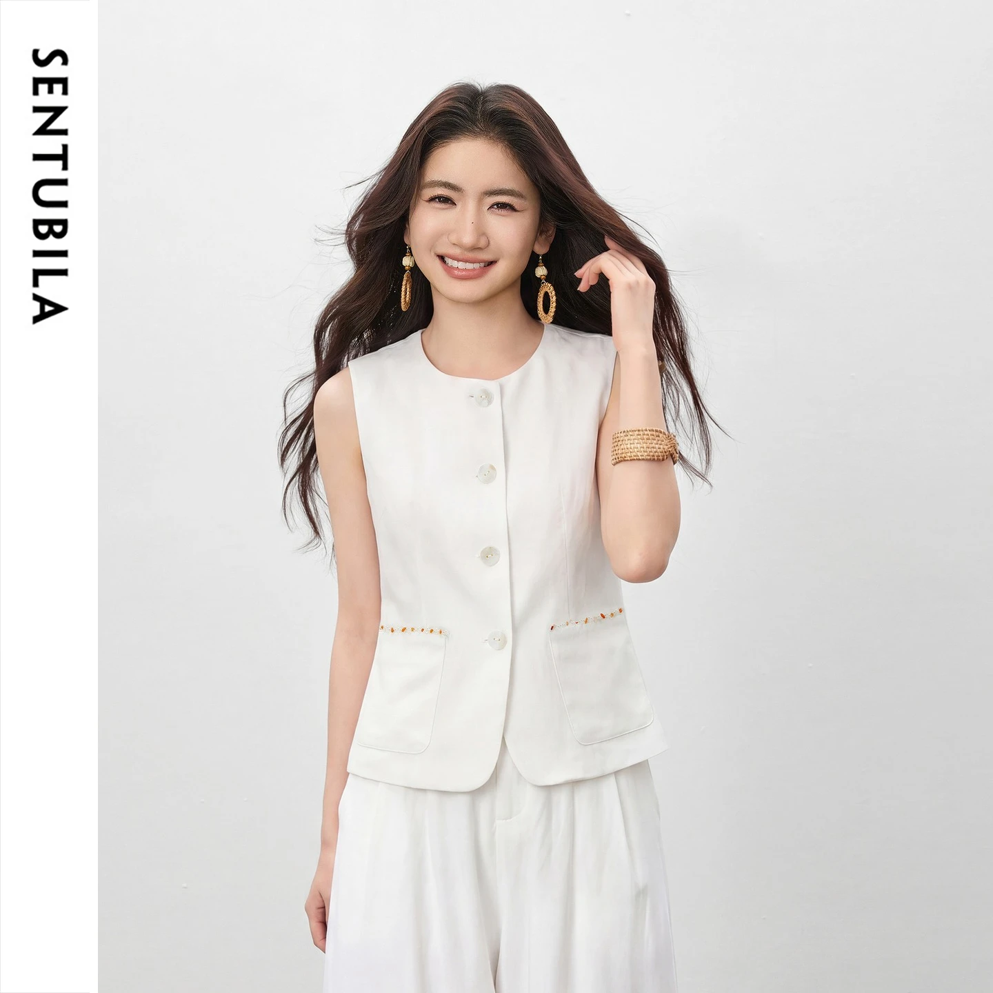 SENTUBILA Women's White Vest Blazer 2026 Summer Round Neck Slim Thin Simple Versatile Top Ladies Commute Outfit Q62JA7390