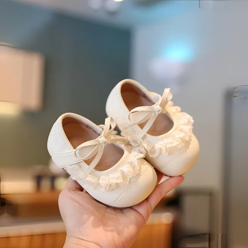 Kleinkind Mary Jane Ballerinas mit Spitze, atmungsaktive Baby-Freizeitschuhe, leicht, rutschfest, 2026 Neu, Mädchen-Lauflernschuhe, weiche Sohle, niedlich – Detail 3