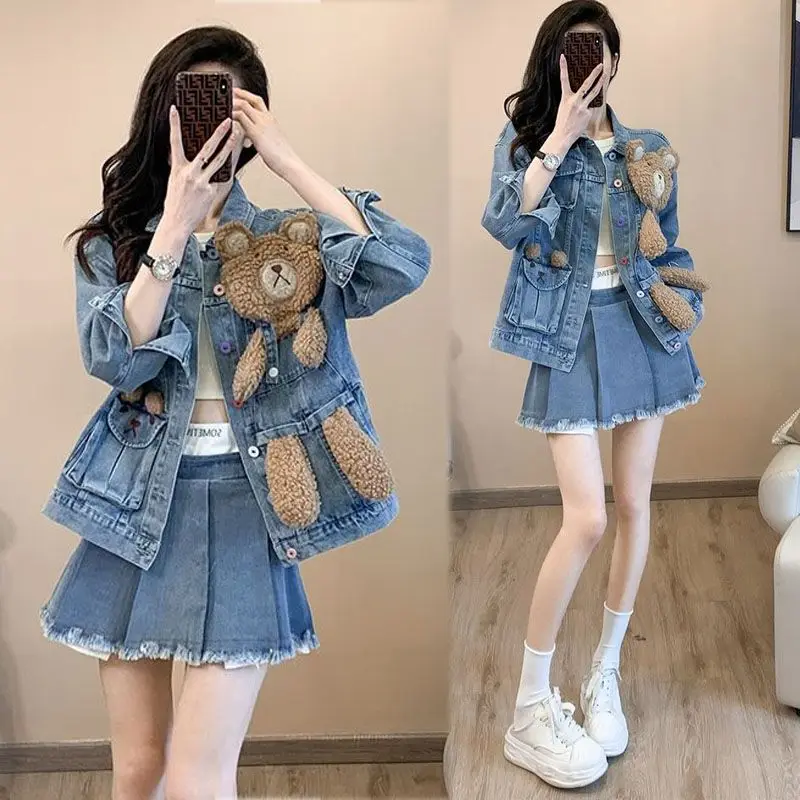 

2025 Spring New Women's Clothing Design Casual Jacket Niche Non-collision Korean Cartoon Bear Denim Top High Street Coat Fashion