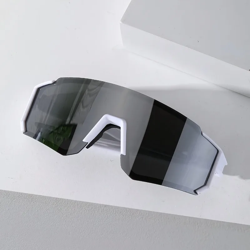 Klassische weiße Modedekoration, Unisex-Dekorationsbrille, modische Brille, geeignet für den Strand – Detail 2