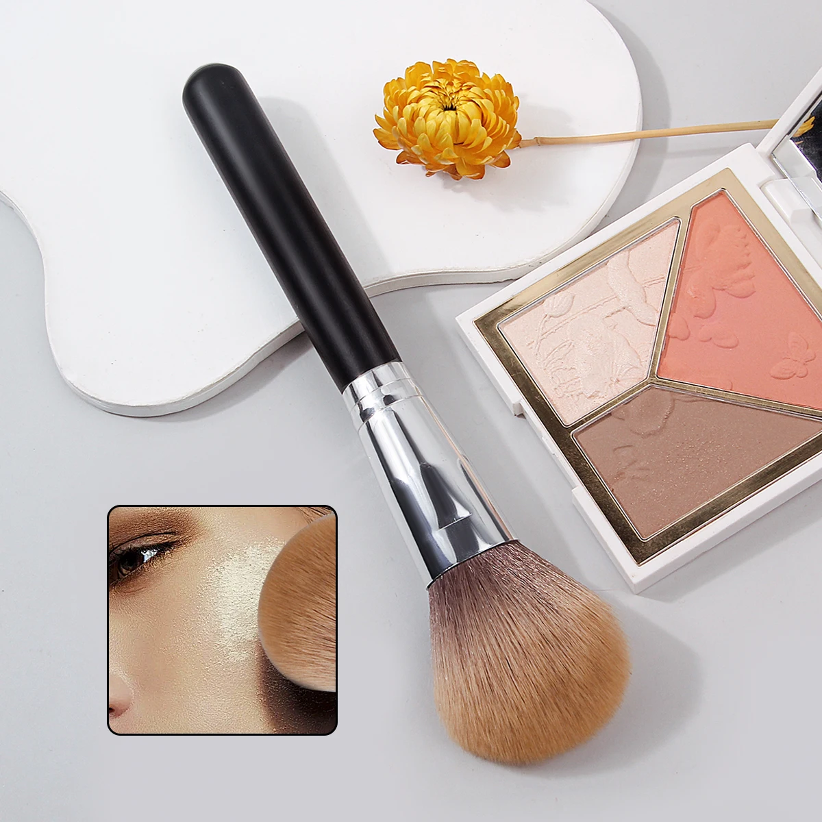 2025 New Large Blush Brush - Soft Multi-Functional Loose Powder Brush & Contour Brush, Professional Makeup Tool