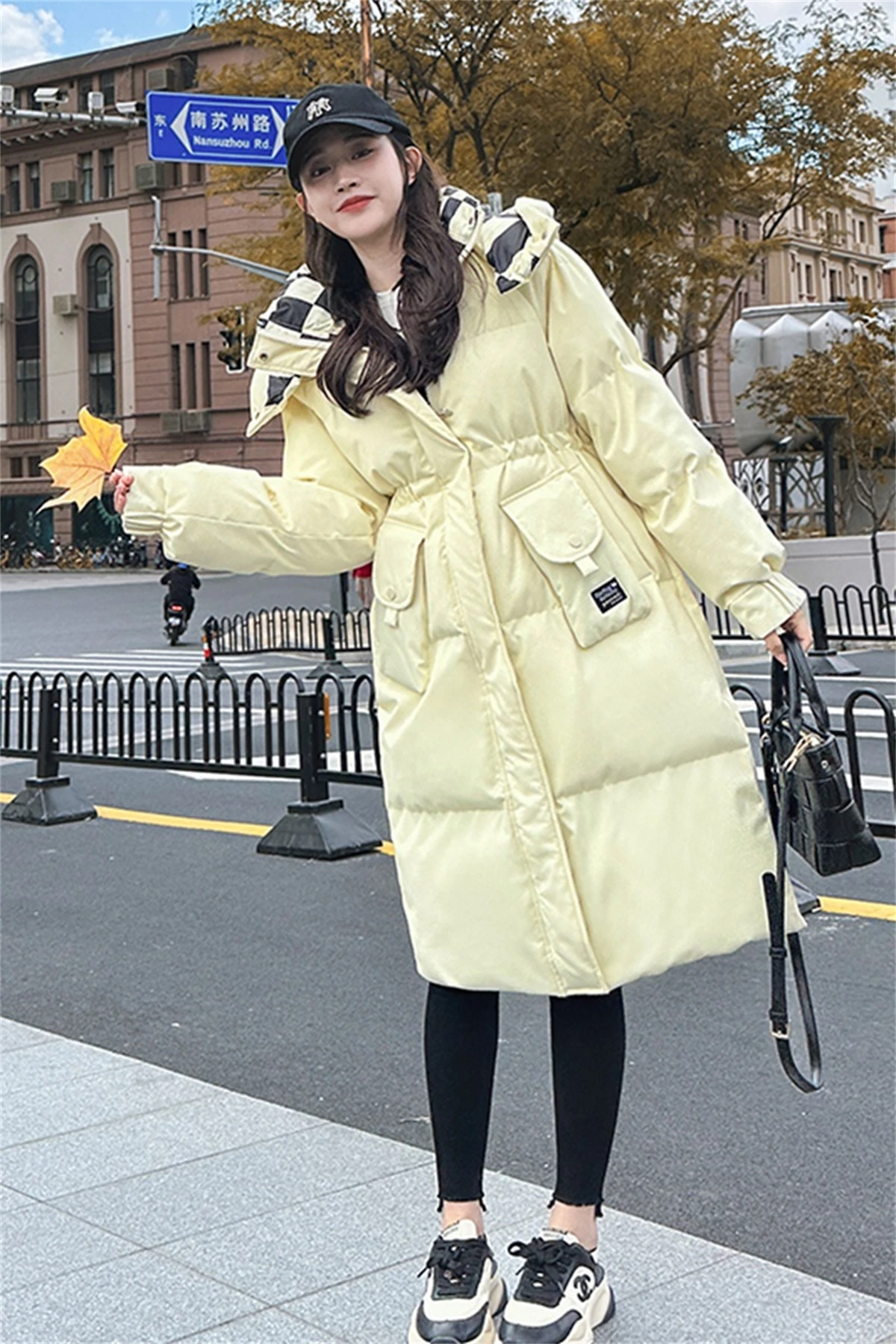 Women's Waist Cinched Hooded Cotton Jacket, Cotton Padded Jacket, Knee Length Design, Small Size, New Korean Version, 2024