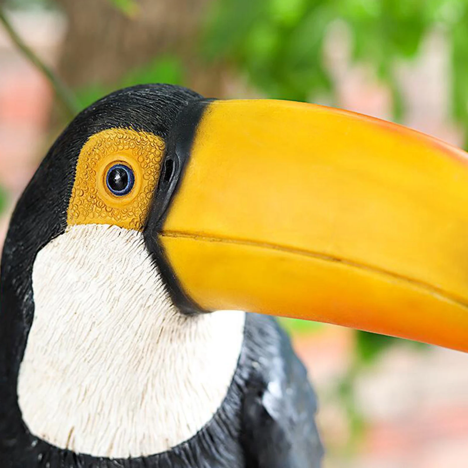 Patio Toucan Perching on Branch Resin Sculpture for Garden Decoration Props and Micro Landscape