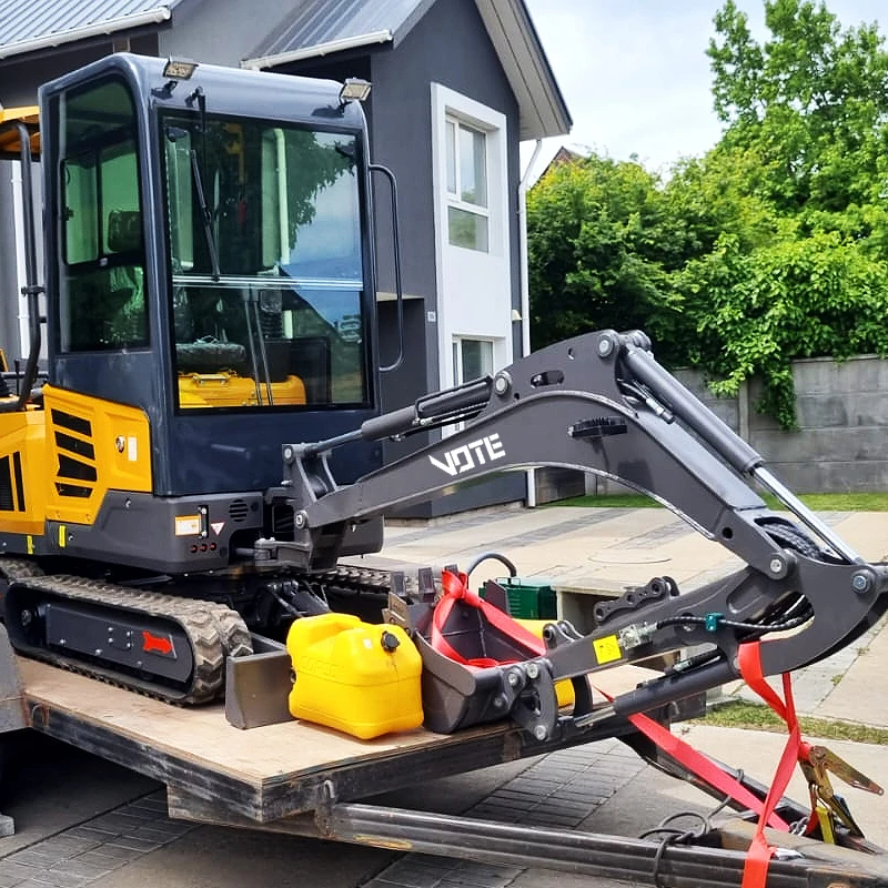 Mini escavatore di fabbrica cinese Ce Euro5 Epa Micro escavatore con motore cingolato idraulico piccolo escavatore con accessori