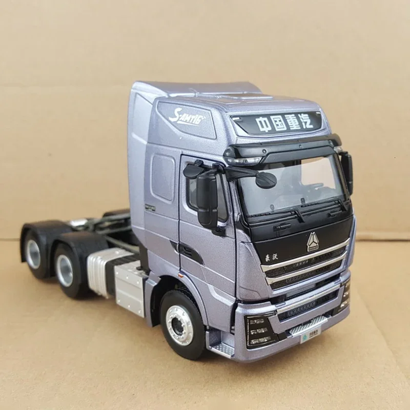 1:36 Scale Howo TH7 Tractor Semi-trailer Heavy Alloy Truck Model Ornaments