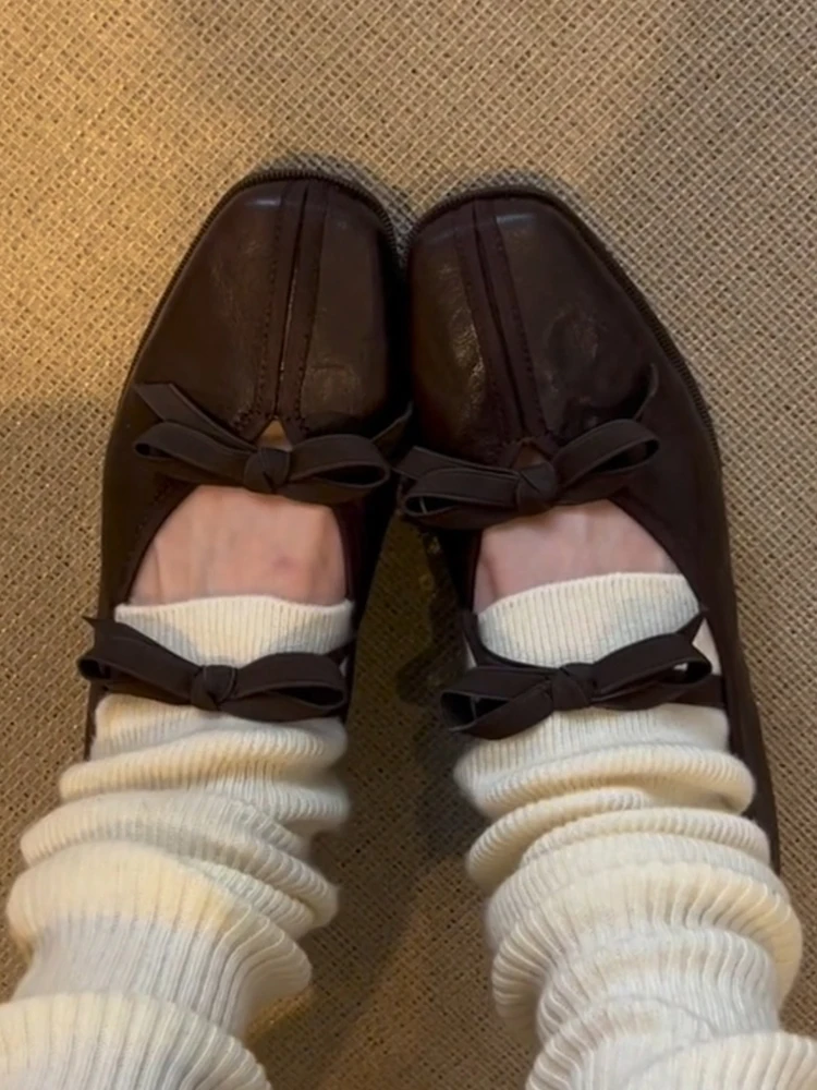 

Retro Style Ballet Flats Mary Jane Shoes Square Head Flat Heel Commuter Women's Slip-On Casual Shoes Leather Fashion