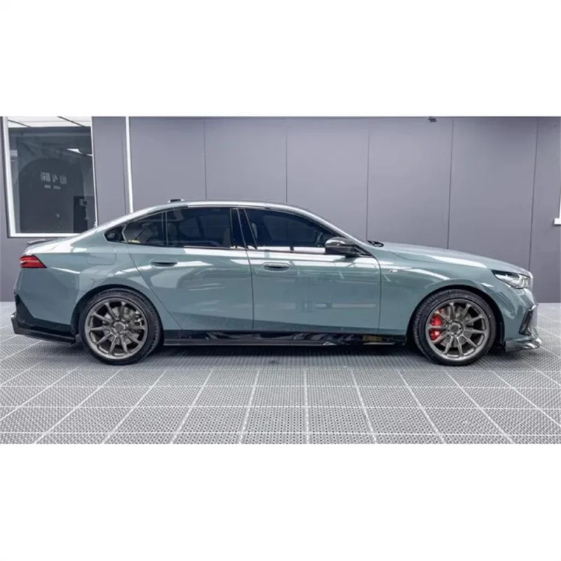 

Suitable for BMW 5 Series G60 G68 525Li Modified Carbon Fiber MP Style Front Side Skirts Rear Lip Small Body Kit