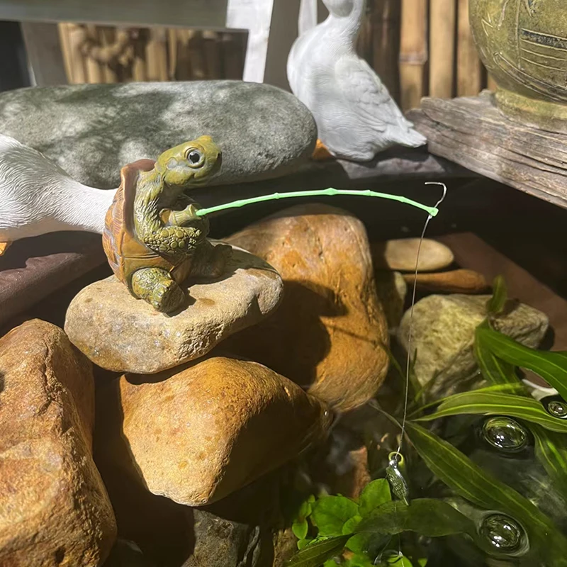 Creative Rope Fishing Turtle Statue Cute Simulation Turtle Resin Figurine Animal Sculpture Ornament Outdoor Home Garden Decor