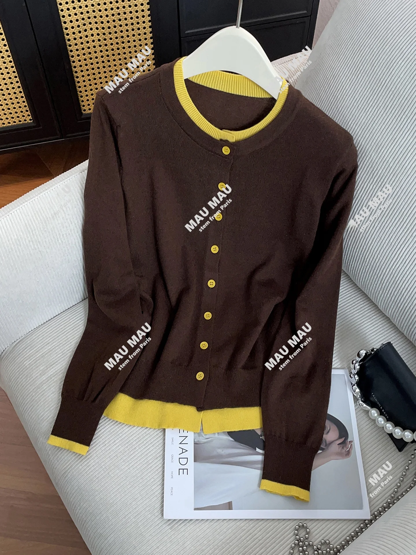

High-End Women's Knitted Cardigan 2025 Autumn New Casual Color Blo Fake Two-Piece Top Versatile Comfortable Commute Sle
