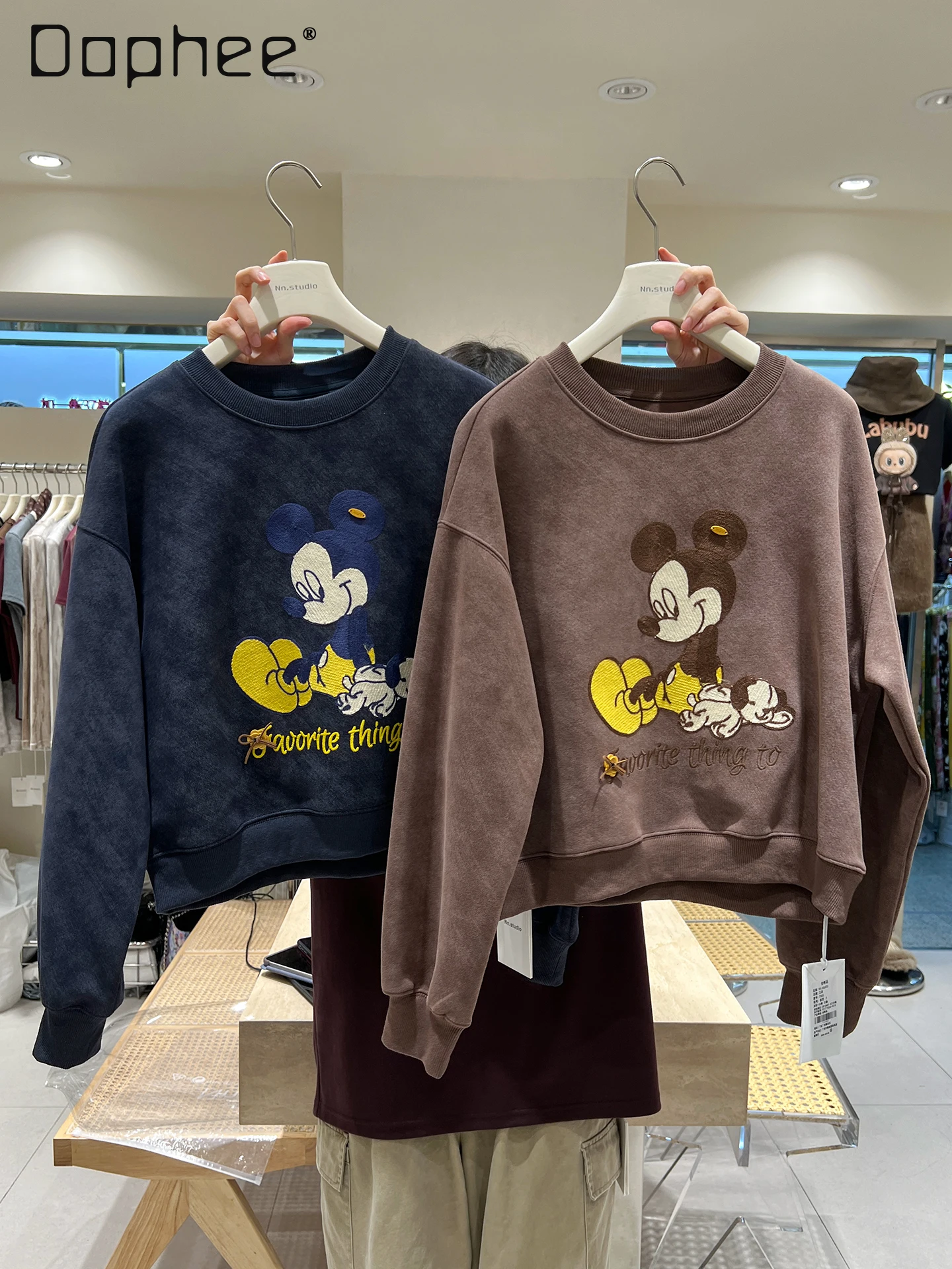 2025 Autumn New Cartoon Embroidered Sweatshirt Loose Round Neck Pullover Top for Women Long Sleeve Kawaii Clothes