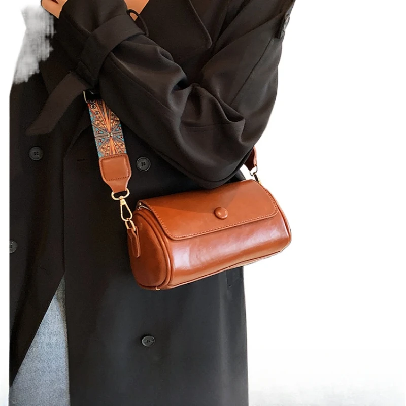 

Маленькая сумка в стиле ретро, женская ниша, новинка 202, весенняя сотни широкополосной сумки через плечо на одно плечо, поп-цилиндровые сумки