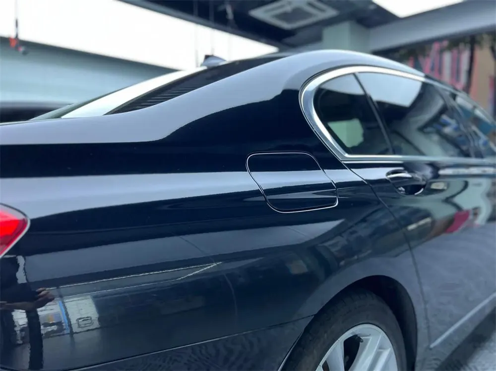 Car Wrap Schwarze Vinylfolie, glänzend, matt, Vinyl, gebürstete Chromfolie, luftblasenfrei, für Fahrzeug, Motorrad, Styling, Aufkleber – Detail 2