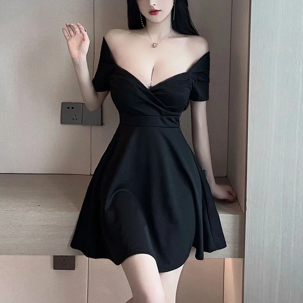 Summer women\'s V-neck low-cut backless sexy dress nightclub slim waist black A-line skirt