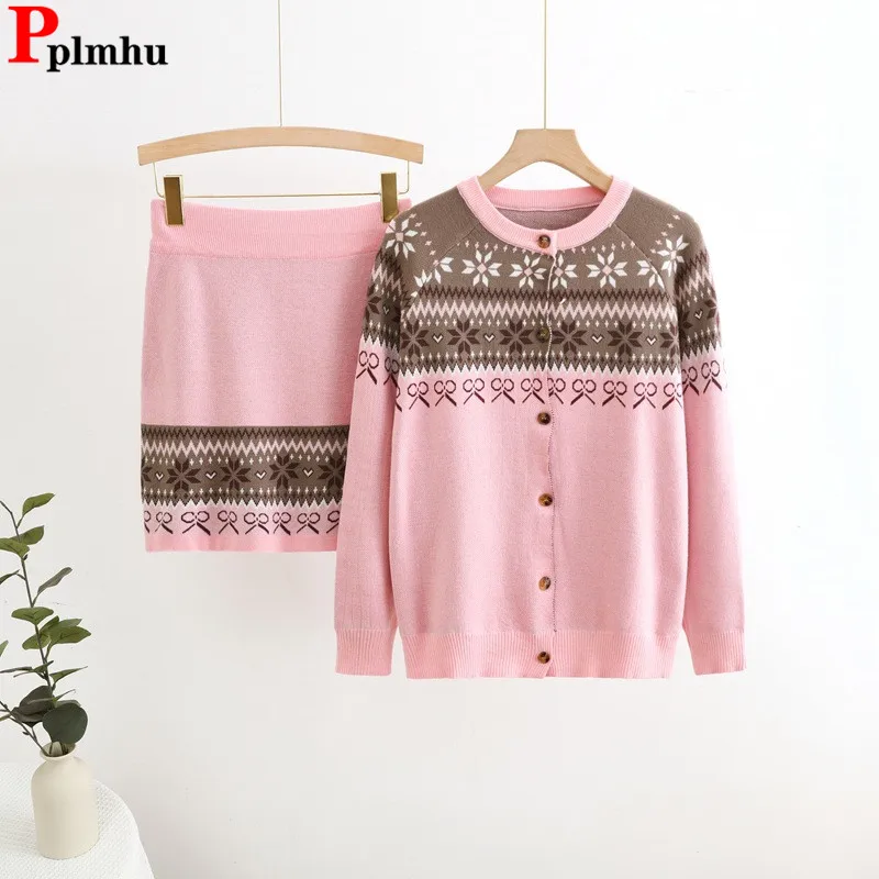 

Korean Print Knitted 2 Piece Sets Women O-neck Single Breasted Knit Sweater Cardigan Tops Conjuntos Casual Short Skirts Suits