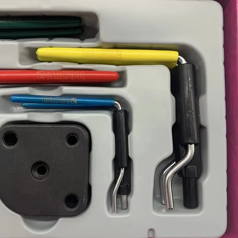 

Excavator seal tool seal torsion for seal mounting bottom