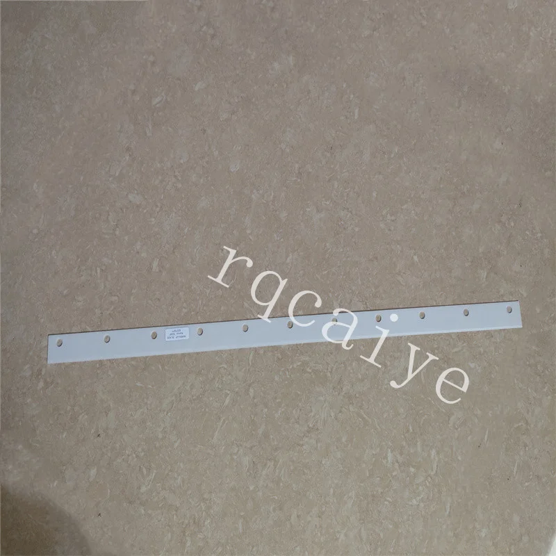 Komori S29 Wash Up Blade Good Quality Squeegee Size:820*36*1mm 11Hole