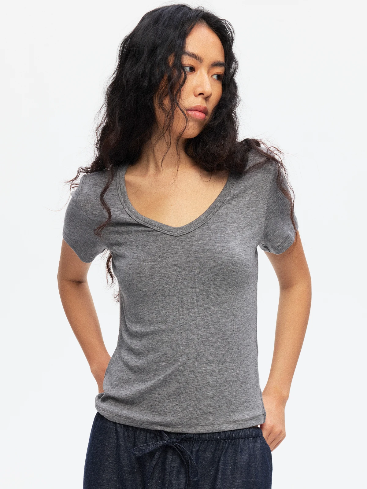 

TDDP Women's Slim Fit V-Neck Short Sleeve T-Shirt Casual Style Summer Fashionable Top Quality Wool Lyocell Fabric Citywalk