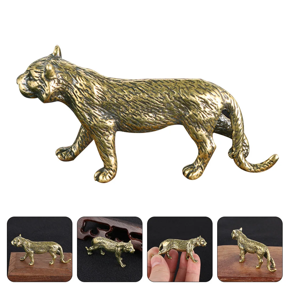 

Compact Tiger Shaped Paperweight Brass Desktop Decor Home Office Accessory Fine Craftsmanship Wear-Resistant Elegant Room Accent